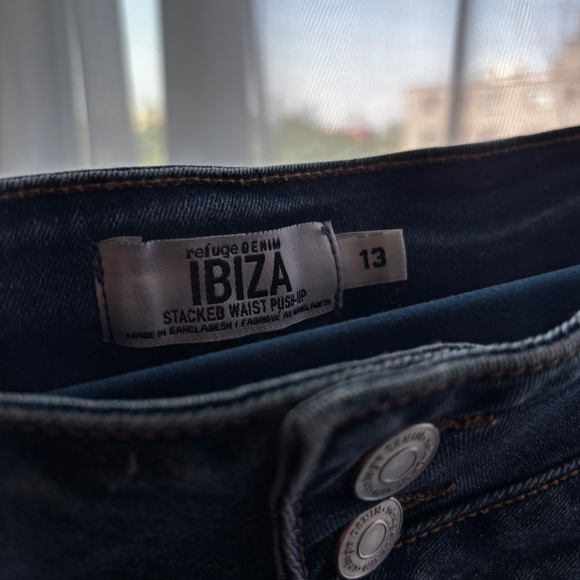 Ibiza Dark Wash Push Up Denim Short Jeans – Vintage Blue – US 13 - Picture 6 of 11